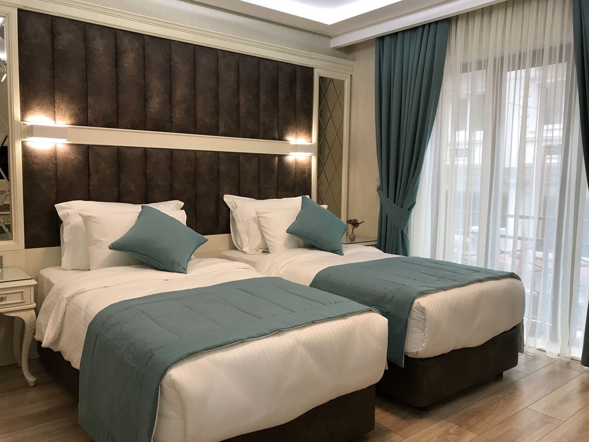 Novelty Hotel Istanbul Ngoại thất bức ảnh